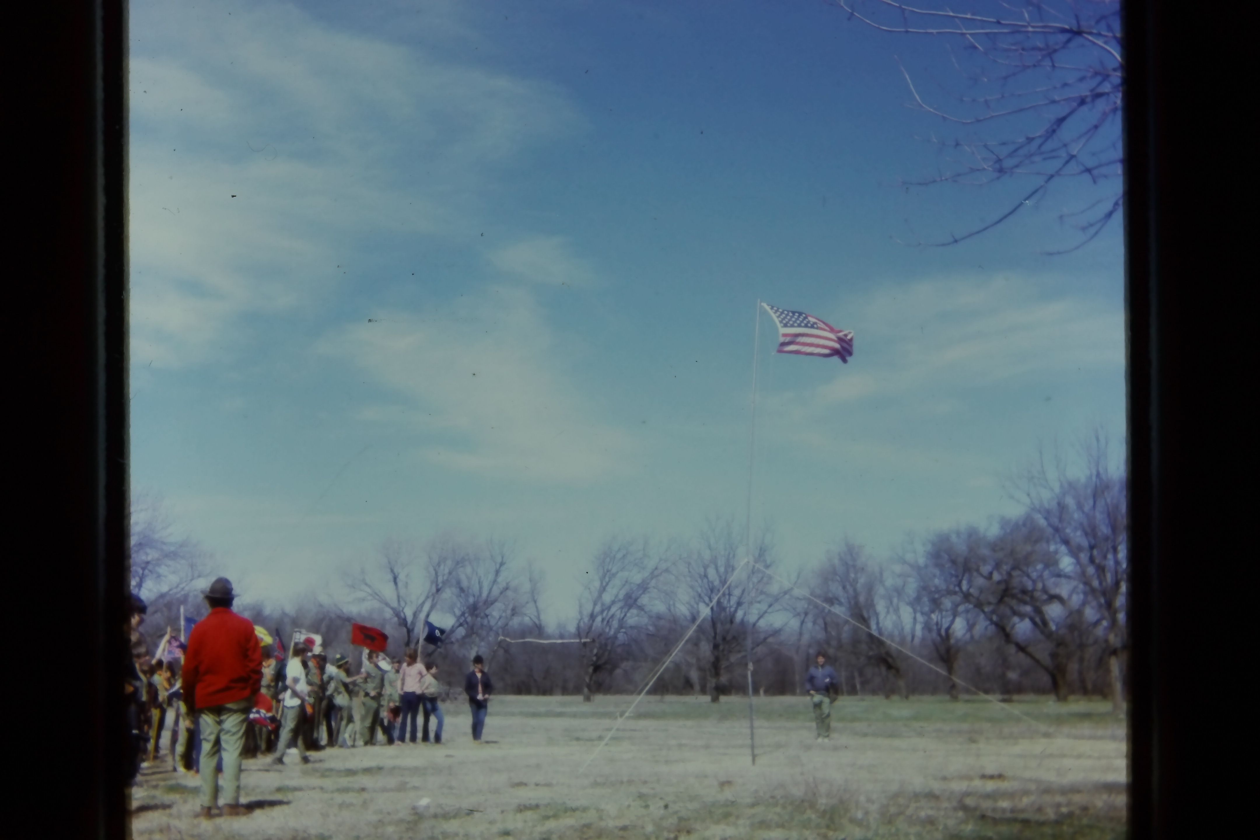 19730600_0414_troop552