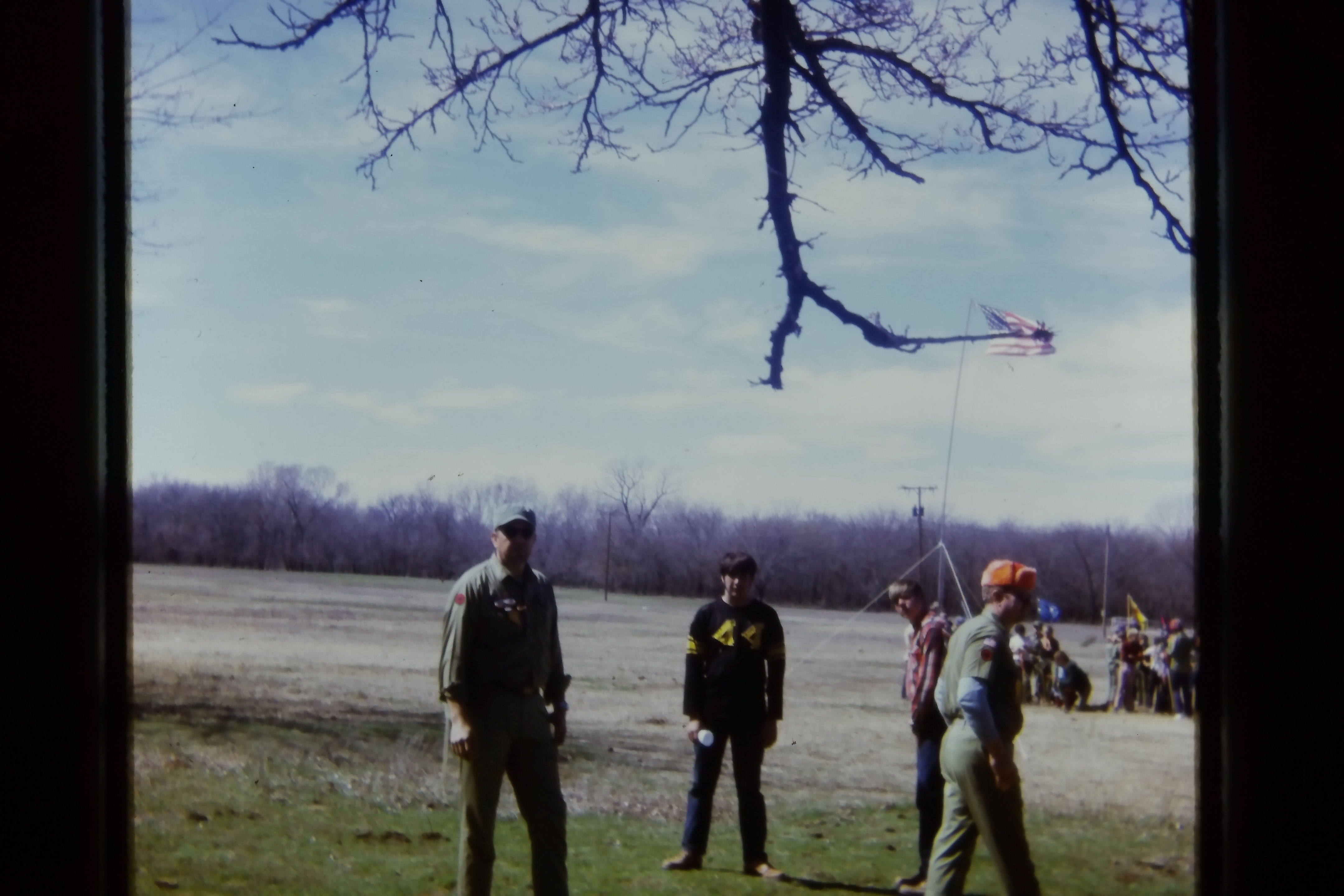 19730600_0417_troop552