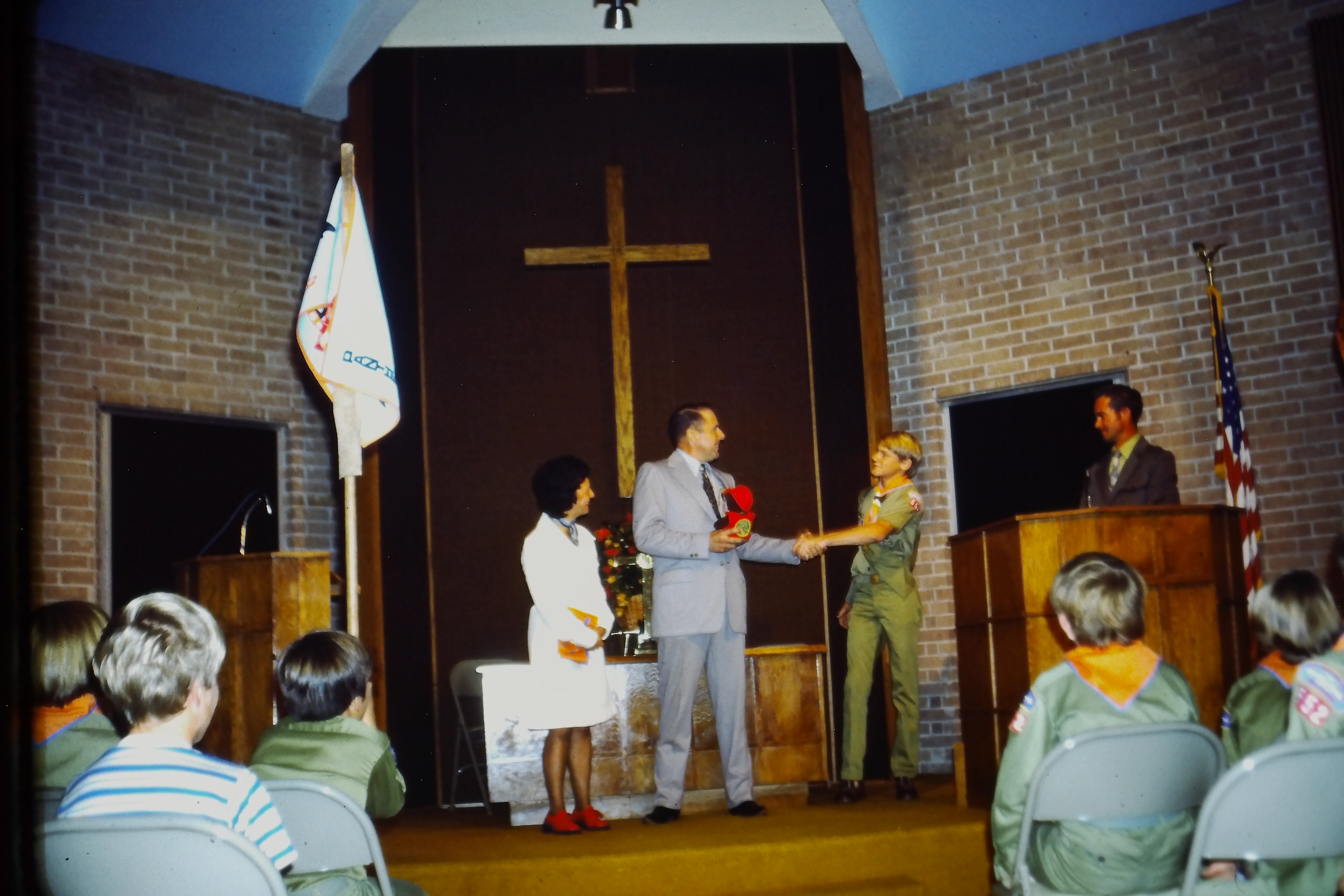 19751000_0857_troop552