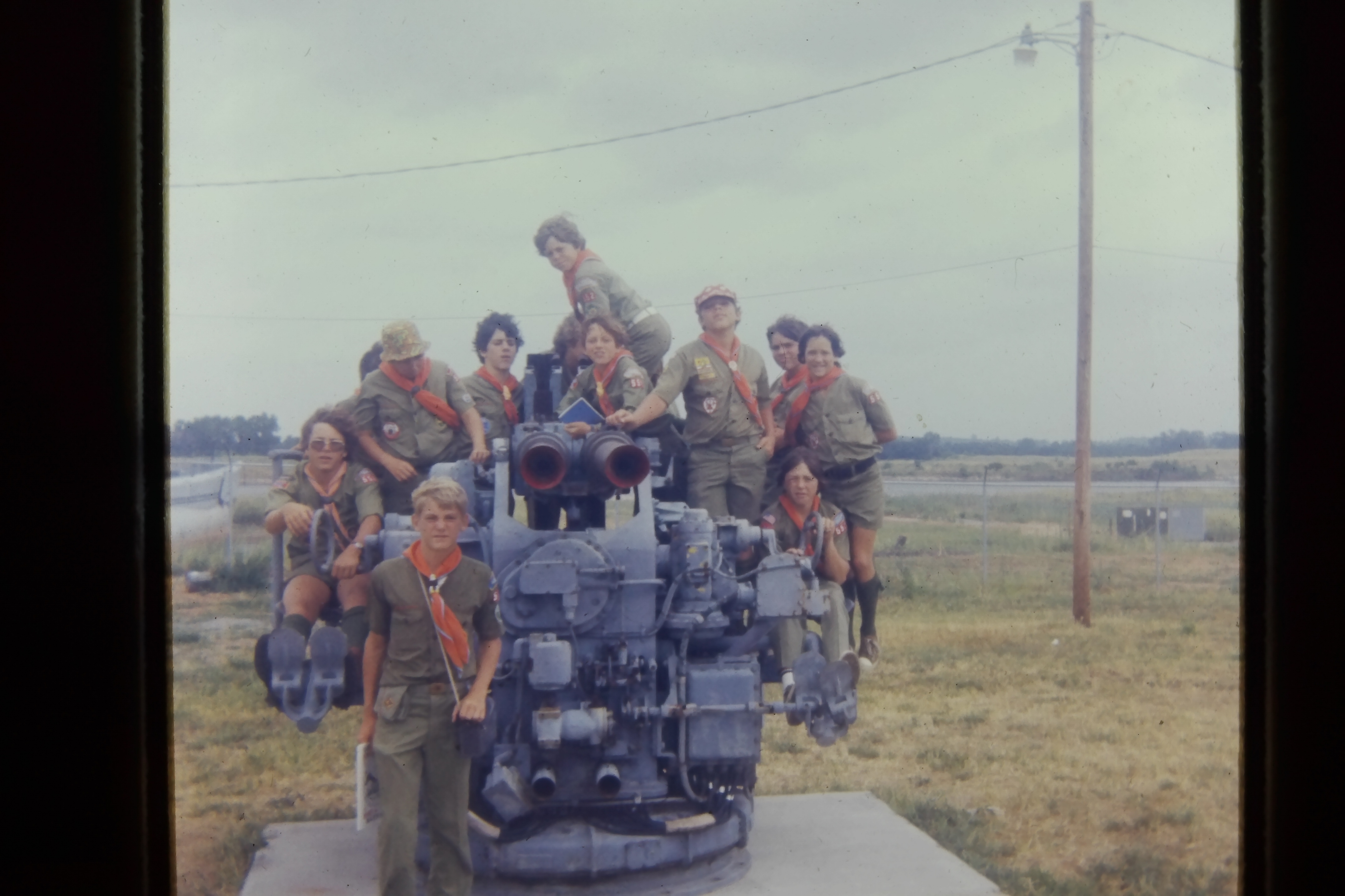 19750800_0797_troop552