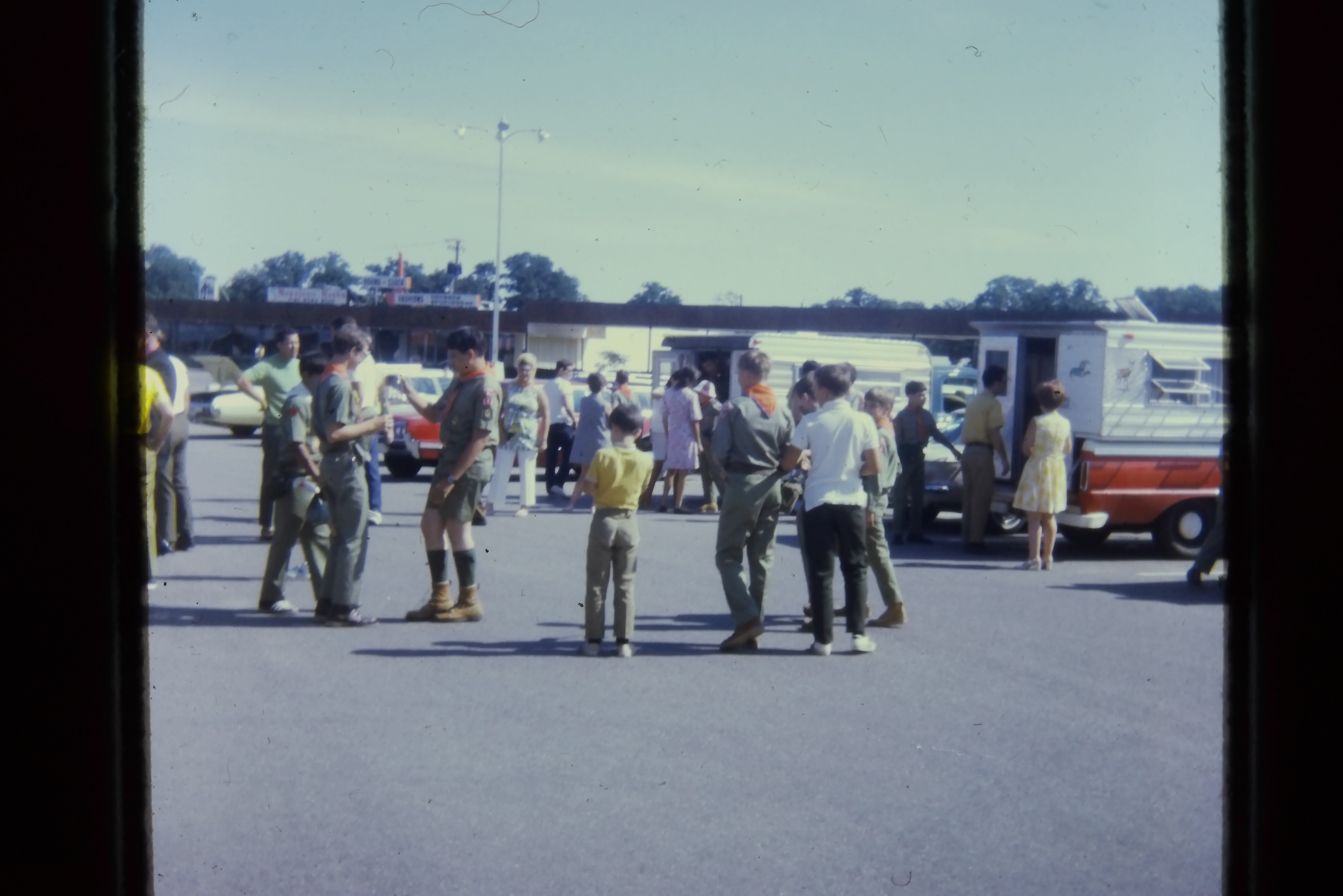 19700700_0130_troop552