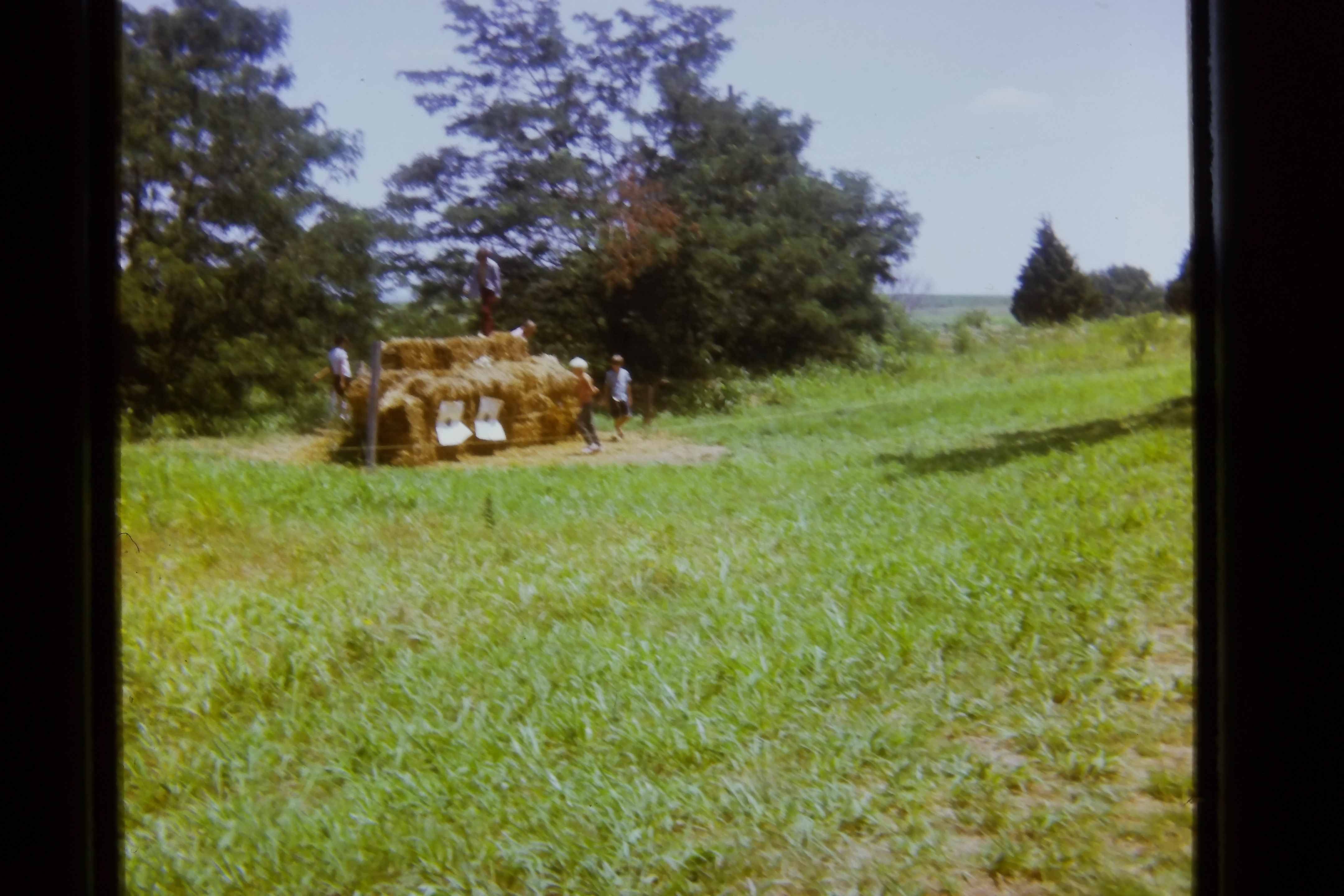 19730900_0510_troop552