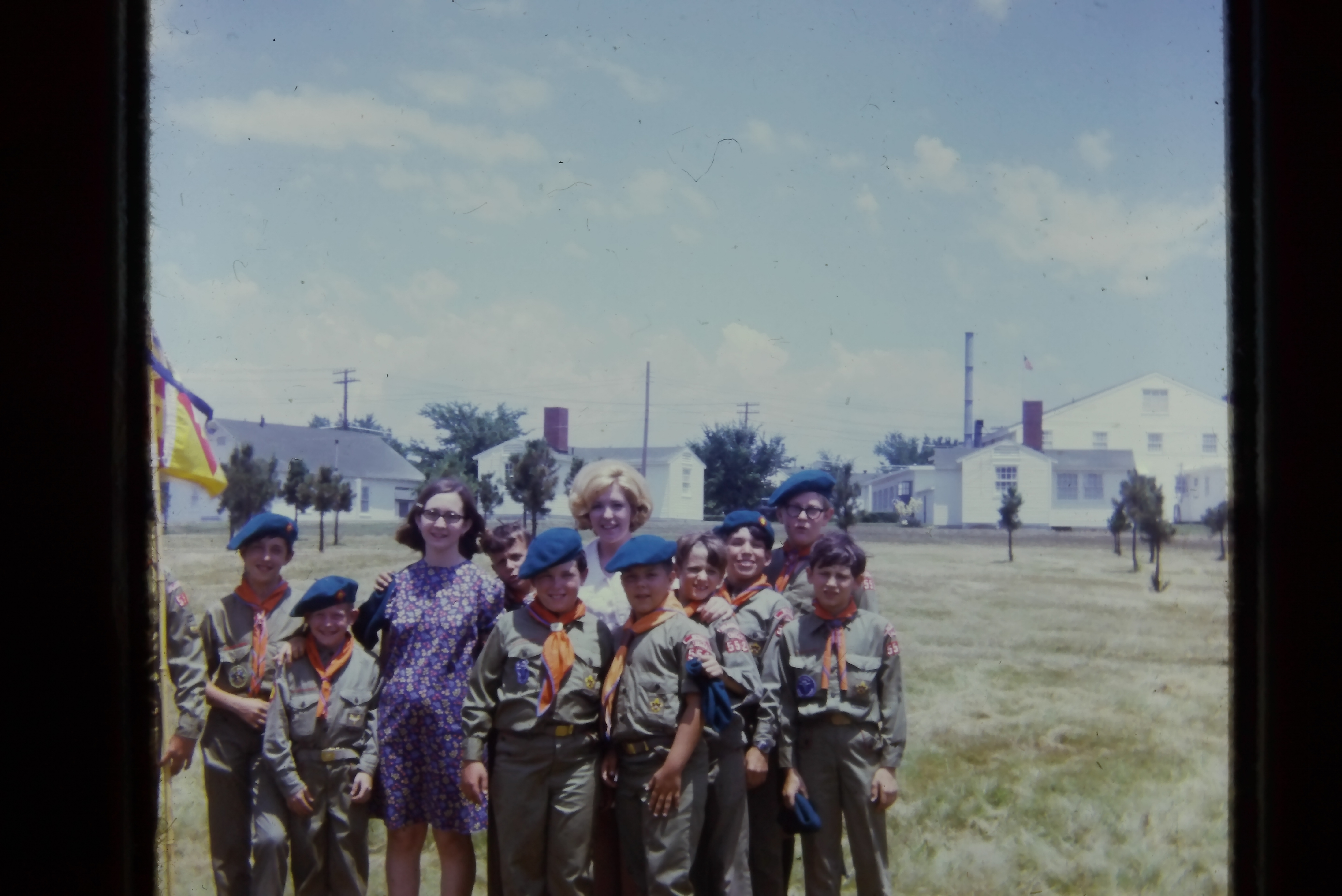 19700700_0127_troop552